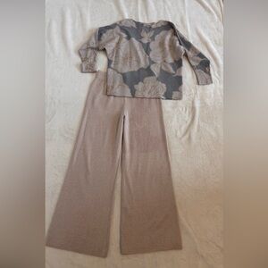 Sioni Size Small Pants and Top Sweater-Style Set.  Tags removed but never worn